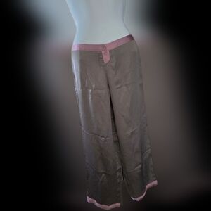 Chic Gray Pants Sleep with Purple Accents